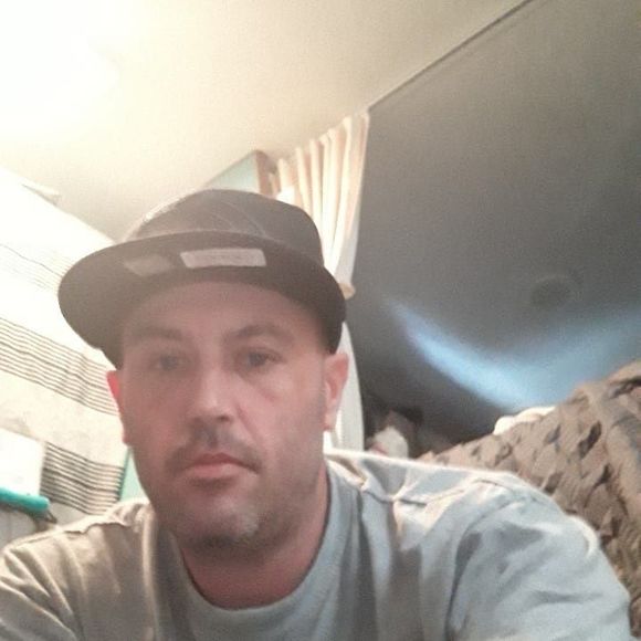 Meet your Posher, Ricky - Picture 1 of 1